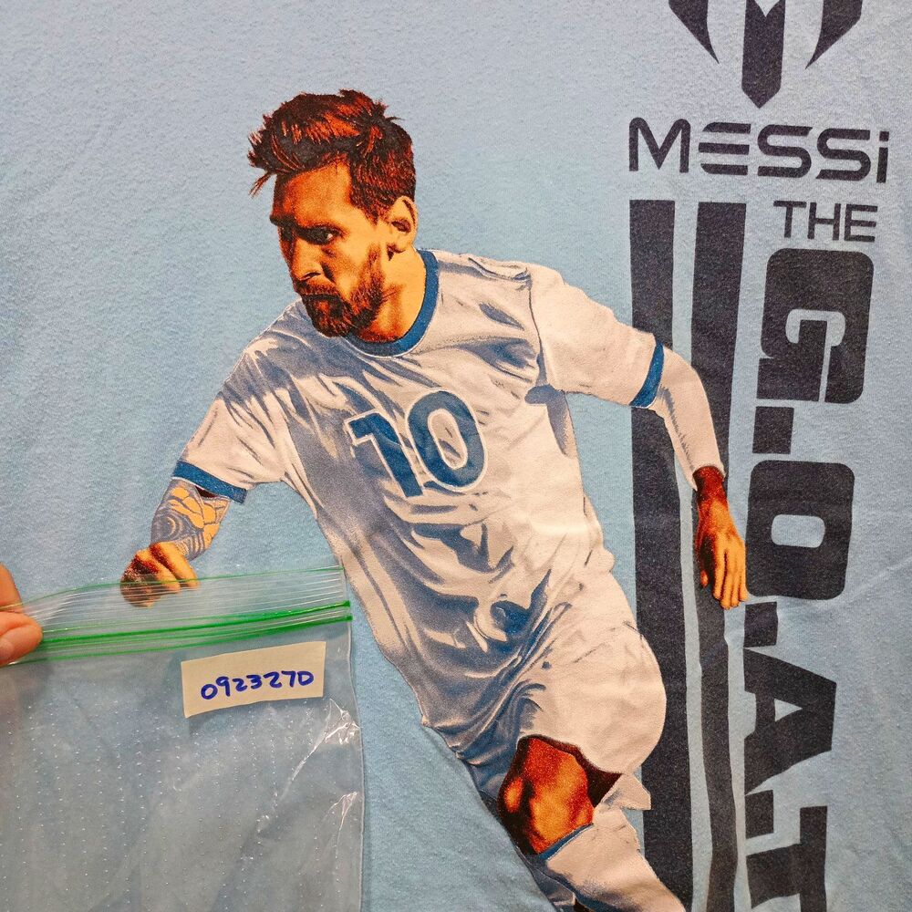 Messi Collection Boys L 14/16 The GOAT Lionel Messi #10 Soccer Graphic T Shirt